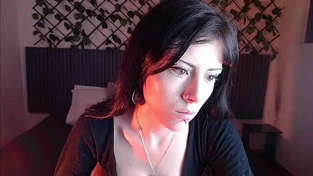 Snapshot of Dark_Niight_ chatting on 04-19-26, 01:10 Dark Niight online show from 04-19-26, 01:10