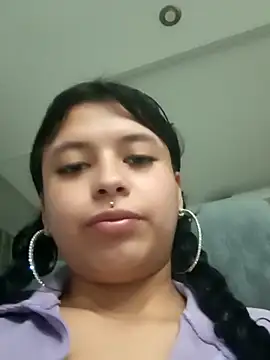 petite coral online show from 01-06-26, 11:51