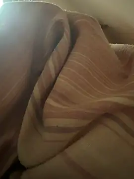 kinkysarahx online show from 11-28-25, 08:17