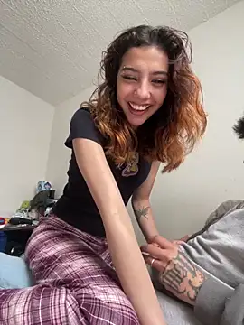 MiaaCute- online show from 05-15-26, 09:22