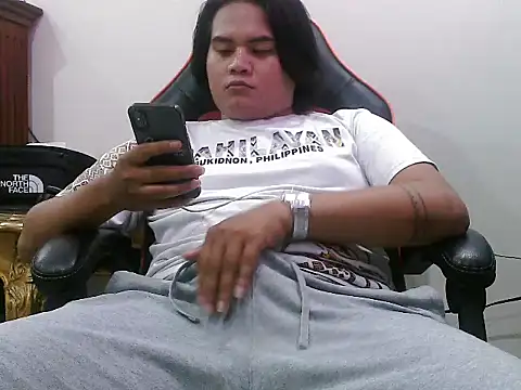 Zoe fenlon online show from 11-18-25, 02:54