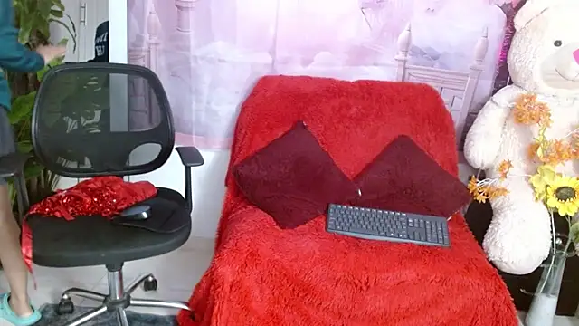 sharon ivanna12 online show from 10-27-25, 07:18