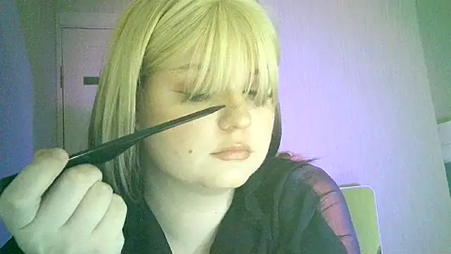 Snapshot of Roman_Moore chatting on 10-22-25, 11:26 Roman Moore online show from 10-22-25, 11:26