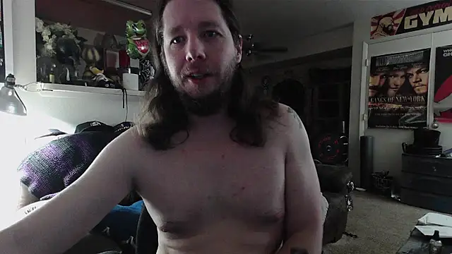 Snapshot of biggerisbetter12 chatting on 04-17-26, 02:03 biggerisbetter12 online show from 04-17-26, 02:03