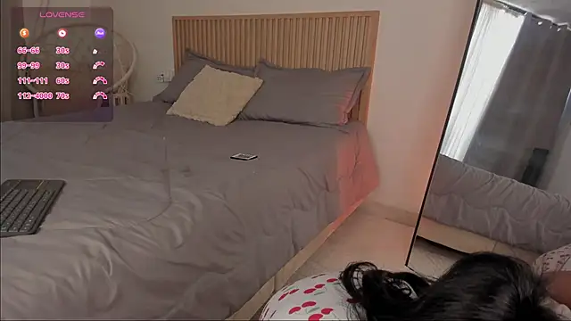 Little Emma 11 online show from 02-11-26, 01:27