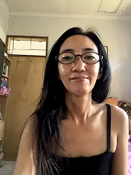 princessD077 online show from 10-28-25, 02:15