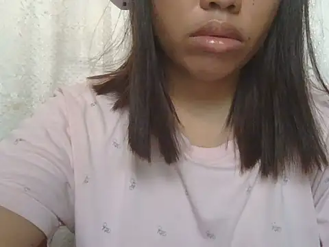 Snapshot of ChubbyButty chatting on 06-18-26, 12:11 ChubbyButty online show from 06-18-26, 12:11
