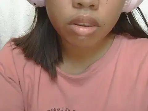 Snapshot of ChubbyButty chatting on 06-24-26, 03:49 ChubbyButty online show from 06-24-26, 03:49