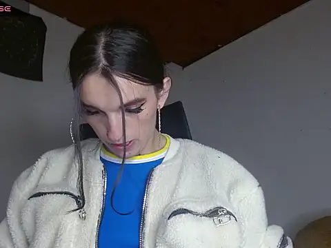 Scarlett crastrawberry online show from 05-06-26, 02:19