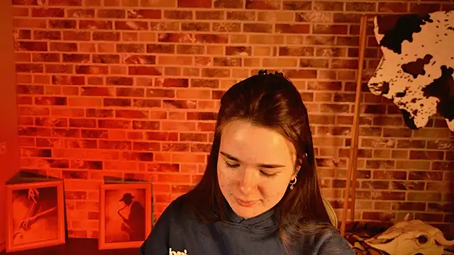 May Bloom online show from 02-24-26, 06:11