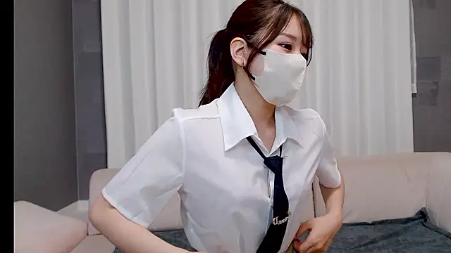 Snapshot of LOVE_MIREI_LOVE chatting on 04-18-26, 11:14 LOVE MIREI LOVE online show from 04-18-26, 11:14