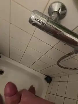 Snapshot of Ing-O2 chatting on 02-16-26, 07:37 Ing-O2 online show from 02-16-26, 07:37