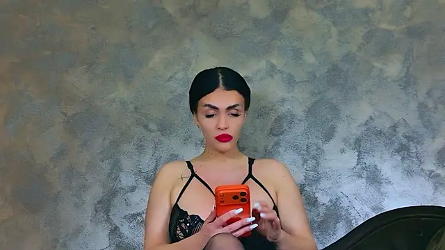 KimWilmes online show from 05-08-26, 01:49