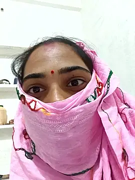 Snapshot of Manvi_hot chatting on 10-26-25, 02:12 Manvi hot online show from 10-26-25, 02:12