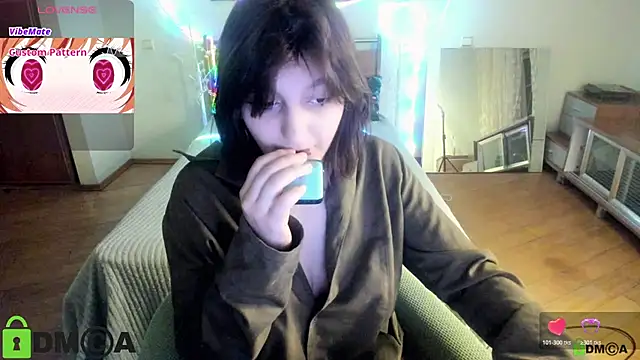 Snapshot of A_Skyy chatting on 07-06-26, 09:39 A Skyy online show from 07-06-26, 09:39