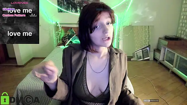 Snapshot of A_Skyy chatting on 08-07-26, 07:38 A Skyy online show from 08-07-26, 07:38