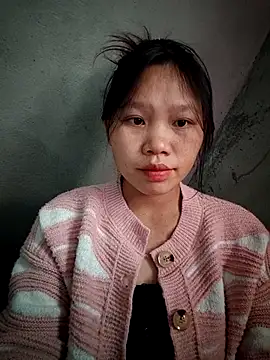 linh-miu99 online show from 03-16-26, 07:34