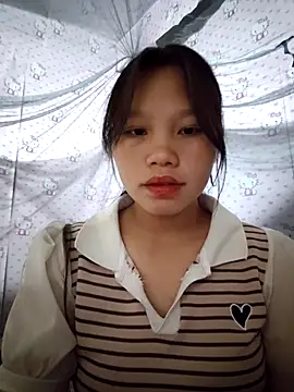 linh-miu99 online show from 03-26-26, 03:23