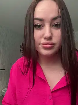 KiraSunshine online show from 12-23-25, 03:26