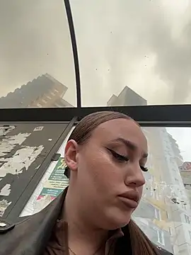 KiraSunshine online show from 05-29-26, 03:48