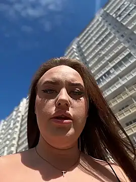 KiraSunshine online show from 06-19-26, 03:44