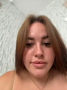 KiraSunshine online show from 06-26-26, 03:44