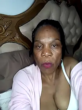 Hotcougar online show from 10-28-25, 07:27