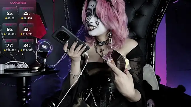 Navier   online show from 03-25-26, 01:11