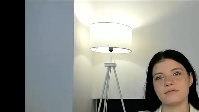 Snapshot of DelilahNifong chatting on 10-18-25, 08:26 DelilahNifong online show from 10-18-25, 08:26