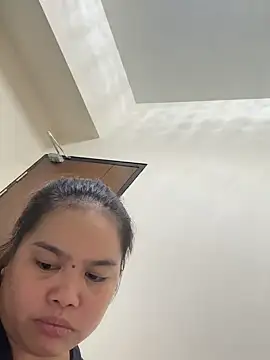 Minhee22 online show from 11-09-25, 09:07