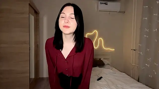 MyraLitterers online show from 03-10-26, 04:23