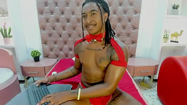 Snapshot of jacob_miller55 chatting on 11-13-25, 03:33 jacob miller55 online show from 11-13-25, 03:33