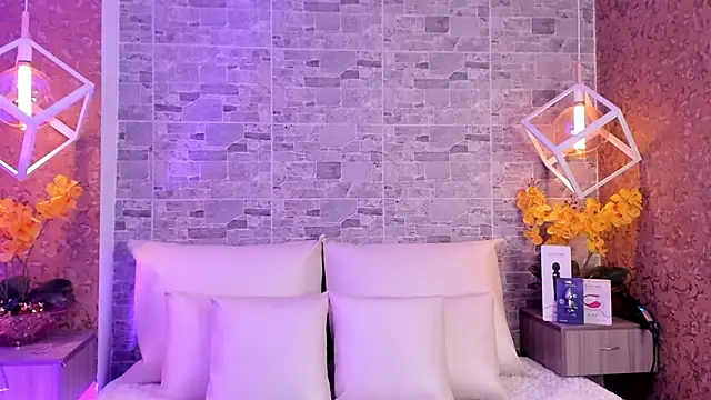 Catalina-Thompson online show from 11-11-25, 12:05