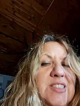 Snapshot of JennyInVegas chatting on 06-27-26, 06:29 JennyInVegas online show from 06-27-26, 06:29