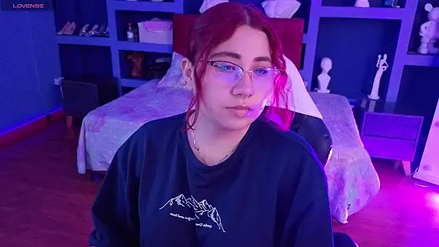 littlee red online show from 01-17-26, 09:07