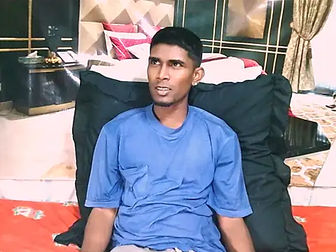 Snapshot of IndianThuggin chatting on 06-11-26, 05:55 IndianThuggin online show from 06-11-26, 05:55
