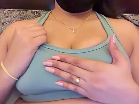 Snapshot of truthtelllie chatting on 10-29-25, 11:23 truthtelllie online show from 10-29-25, 11:23