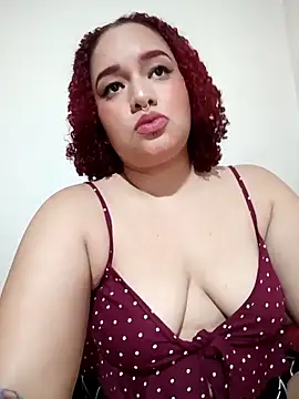 Snapshot of Curly-98 chatting on 10-23-25, 10:19 Curly-98 online show from 10-23-25, 10:19