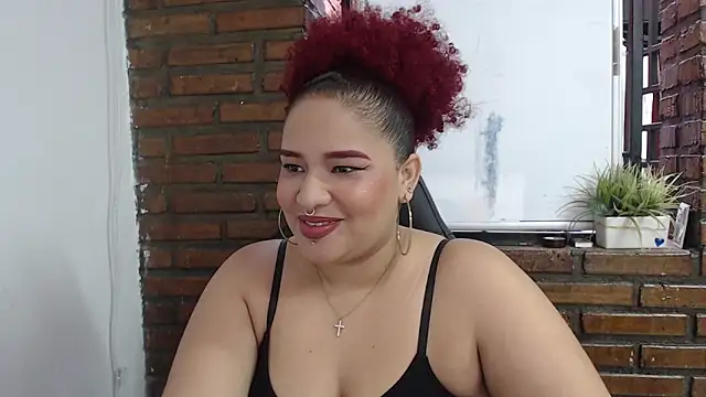 Snapshot of Curly-98 chatting on 11-13-25, 11:42 Curly-98 online show from 11-13-25, 11:42