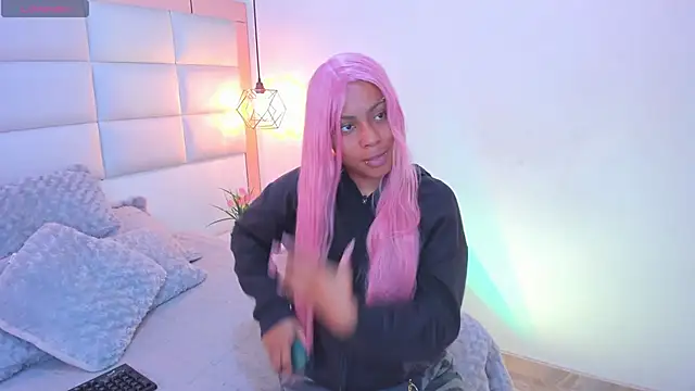 Snapshot of Sofia_clk chatting on 02-17-26, 03:14 Sofia clk online show from 02-17-26, 03:14