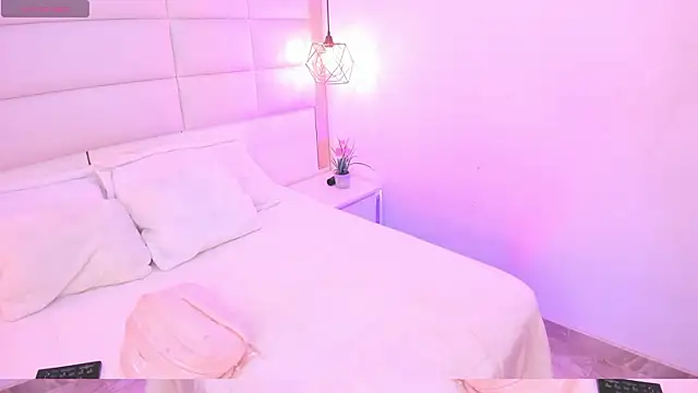 Snapshot of Sofia_clk chatting on 03-07-26, 03:25 Sofia clk online show from 03-07-26, 03:25