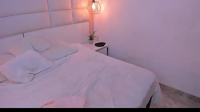 Snapshot of Sofia_clk chatting on 03-21-26, 03:11 Sofia clk online show from 03-21-26, 03:11