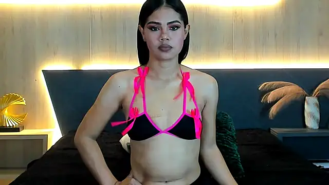 Snapshot of LorenaVarga chatting on 03-14-26, 07:30 LorenaVarga online show from 03-14-26, 07:30