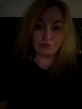 Amelia-Diamond online show from 12-18-25, 08:37