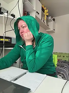 Amelia-Diamond online show from 02-06-26, 09:45