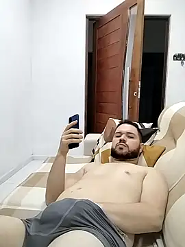 Snapshot of Branquinhowm chatting on 11-29-25, 02:36 Branquinhowm online show from 11-29-25, 02:36