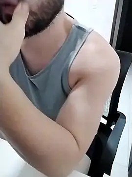 Snapshot of Branquinhowm chatting on 03-05-26, 01:01 Branquinhowm online show from 03-05-26, 01:01