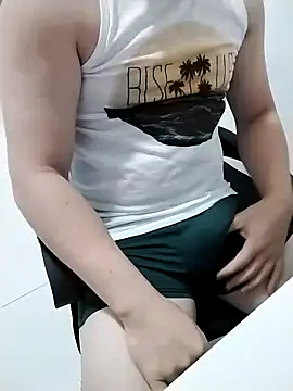 Snapshot of Branquinhowm chatting on 03-11-26, 09:32 Branquinhowm online show from 03-11-26, 09:32