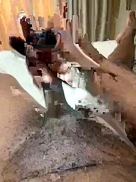 Snapshot of brownieD23 chatting on 10-27-25, 05:44 brownieD23 online show from 10-27-25, 05:44