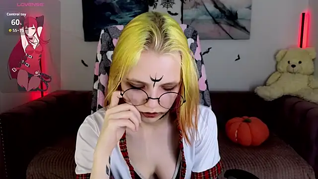 MitaSide online show from 10-31-25, 08:43